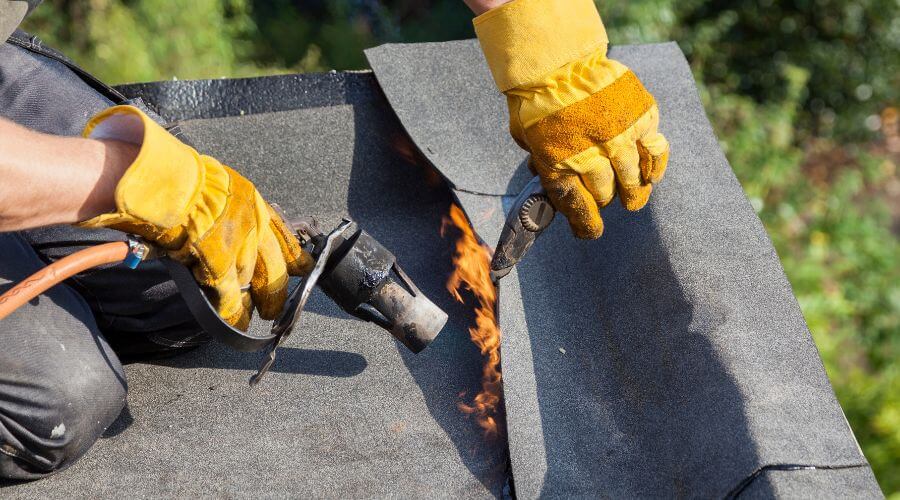 Expert Emergency Roof Repairs services in East Bridgewater, MA